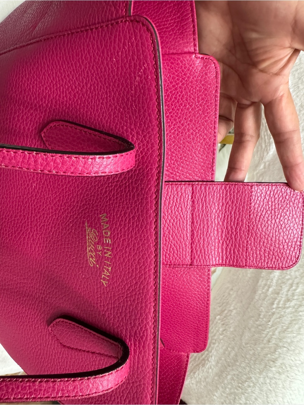 Gucci Hot Pink Leather Tote with Gold Logo - Picture 5 of 9